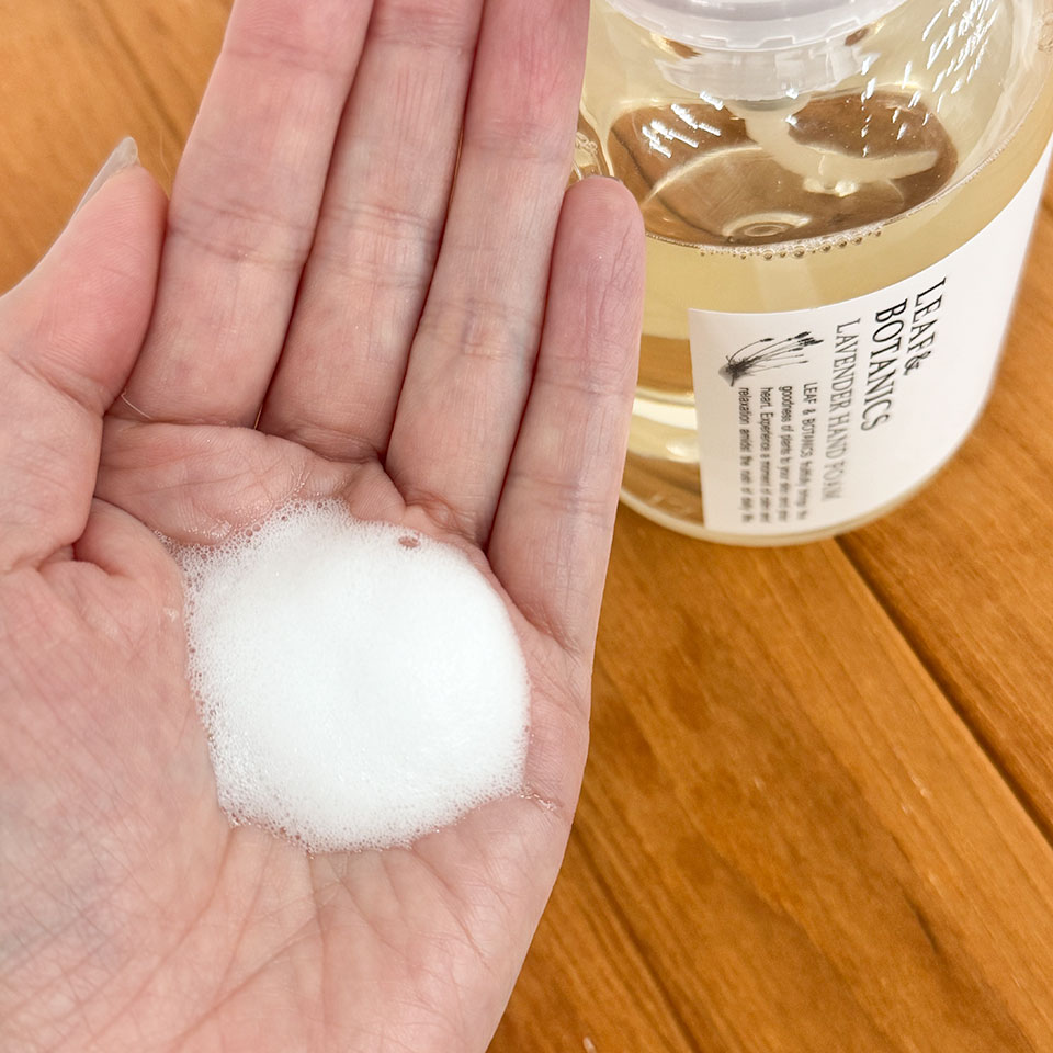 LEAF＆BOTANICSラベンダハンドフォーム